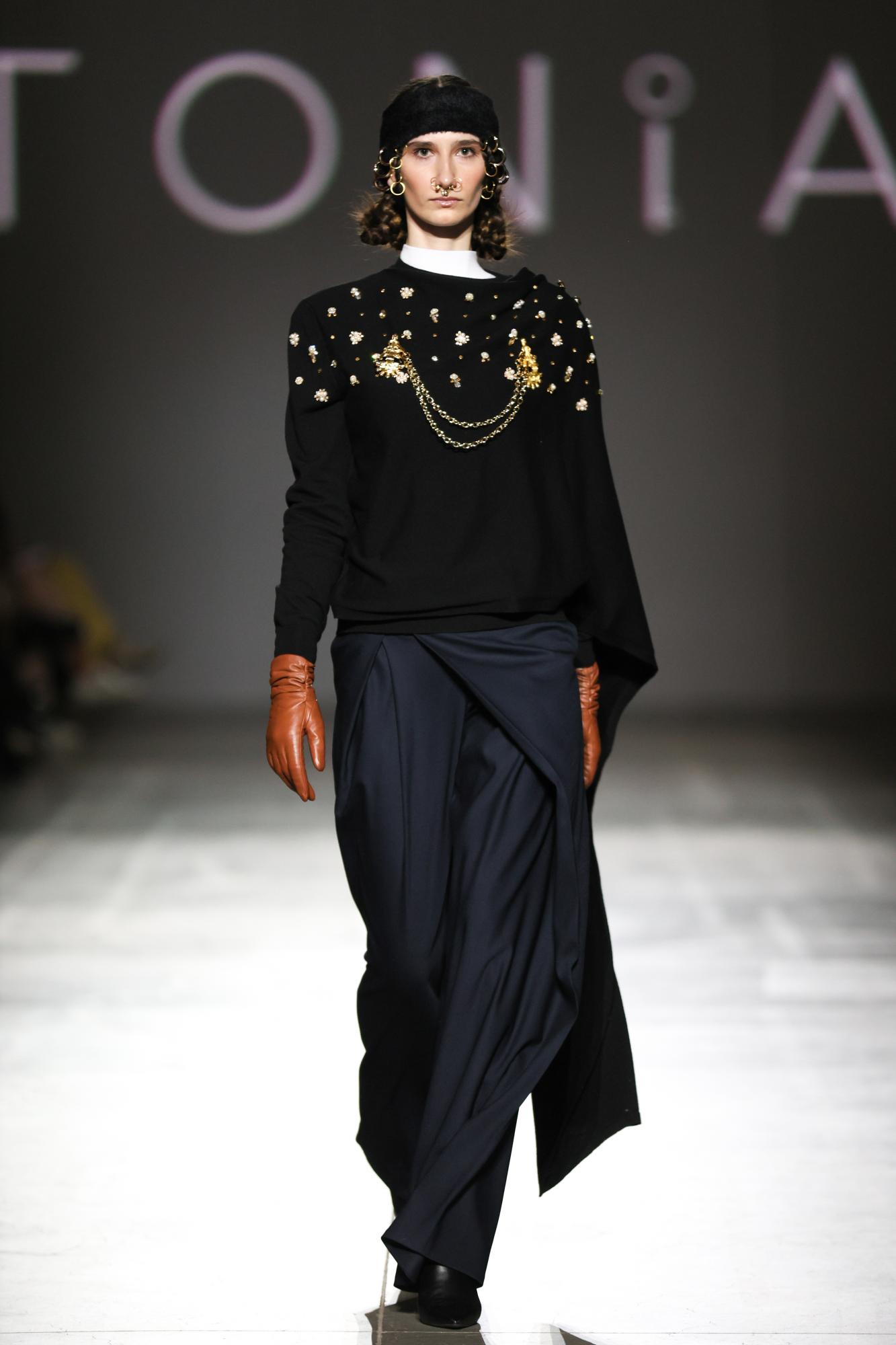 Эти 10 украинских брендов покорили Ukrainian Fashion Week: чем они запомнились (фото)